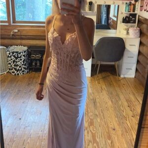 Elegant Pink Lace Evening Gown